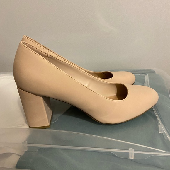 Shoes - Size 10 nude suede heels